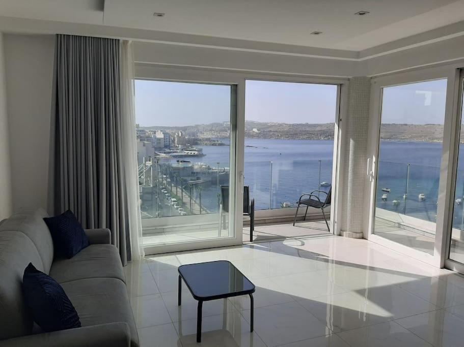 New Seafront Apartment - Spectacular Views St. Paul's Bay Exterior photo