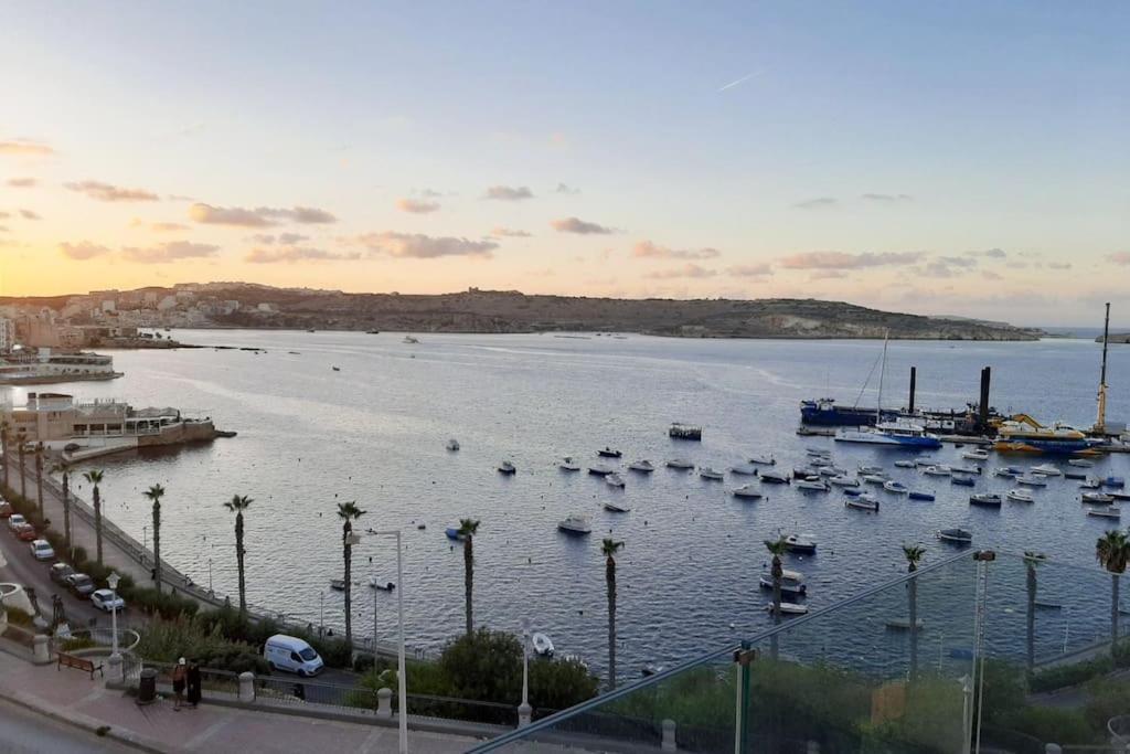 New Seafront Apartment - Spectacular Views St. Paul's Bay Exterior photo